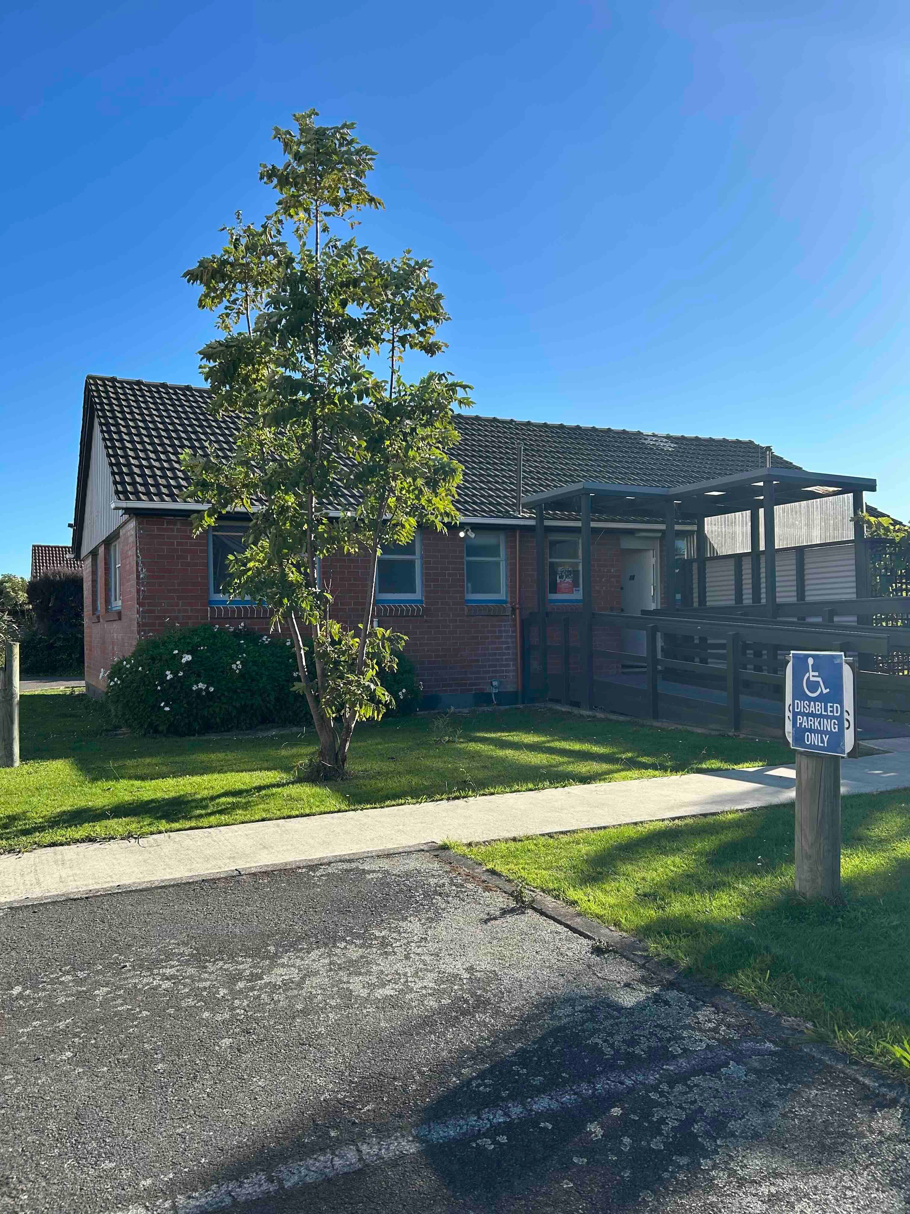 Te Aroha Noa Exterior