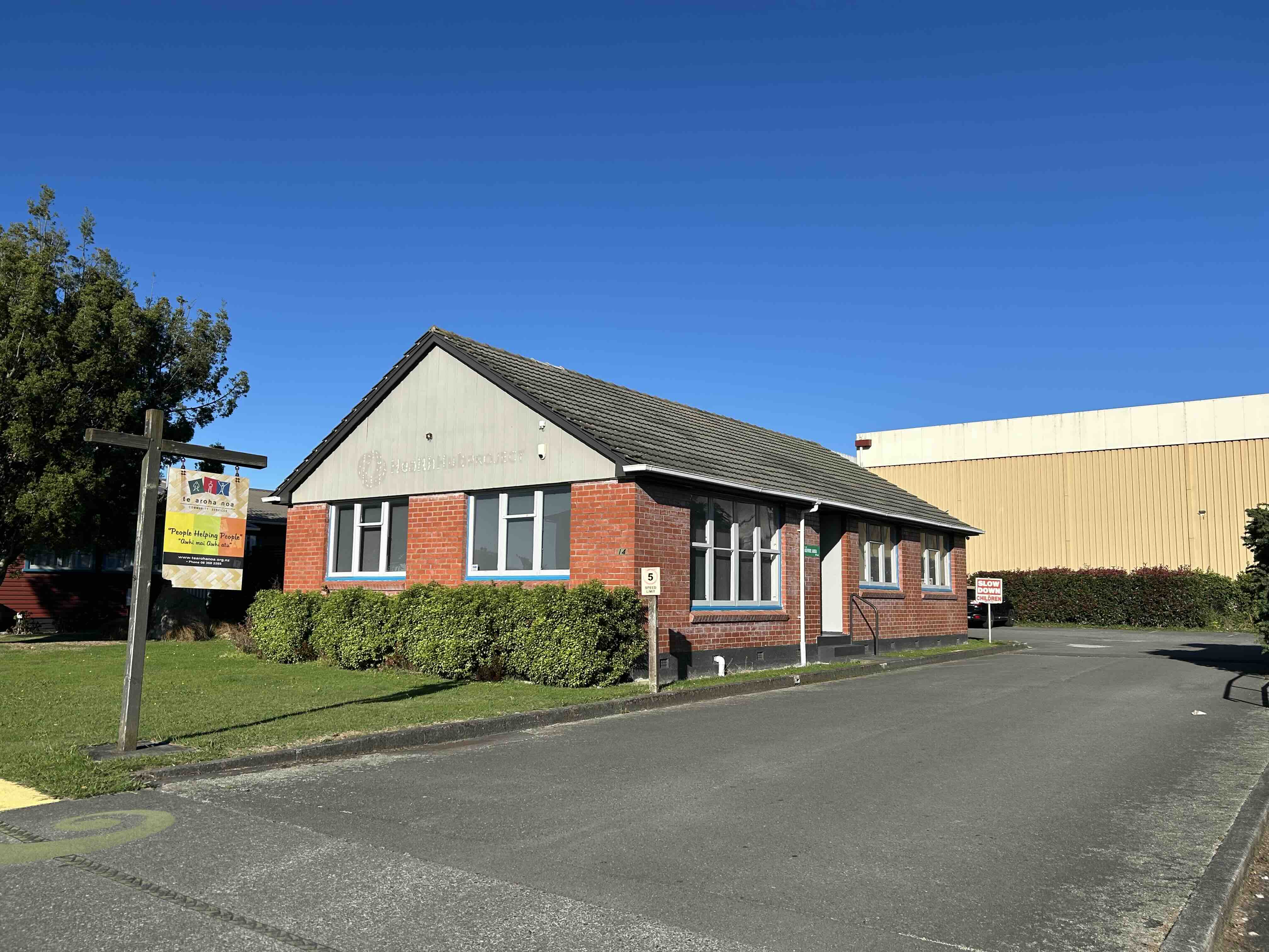 Te Aroha Noa Exterior